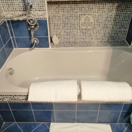 La Corte Virginia Apartment